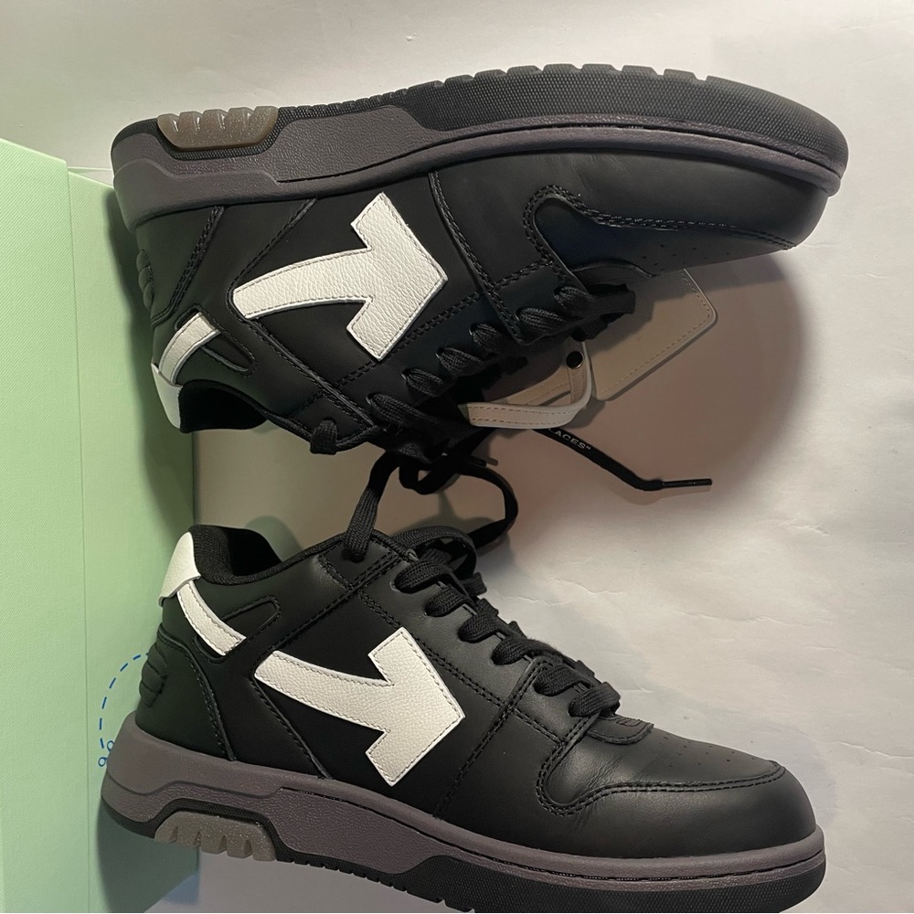 OFF WHITE”Out of Office Sneakers” Women’s